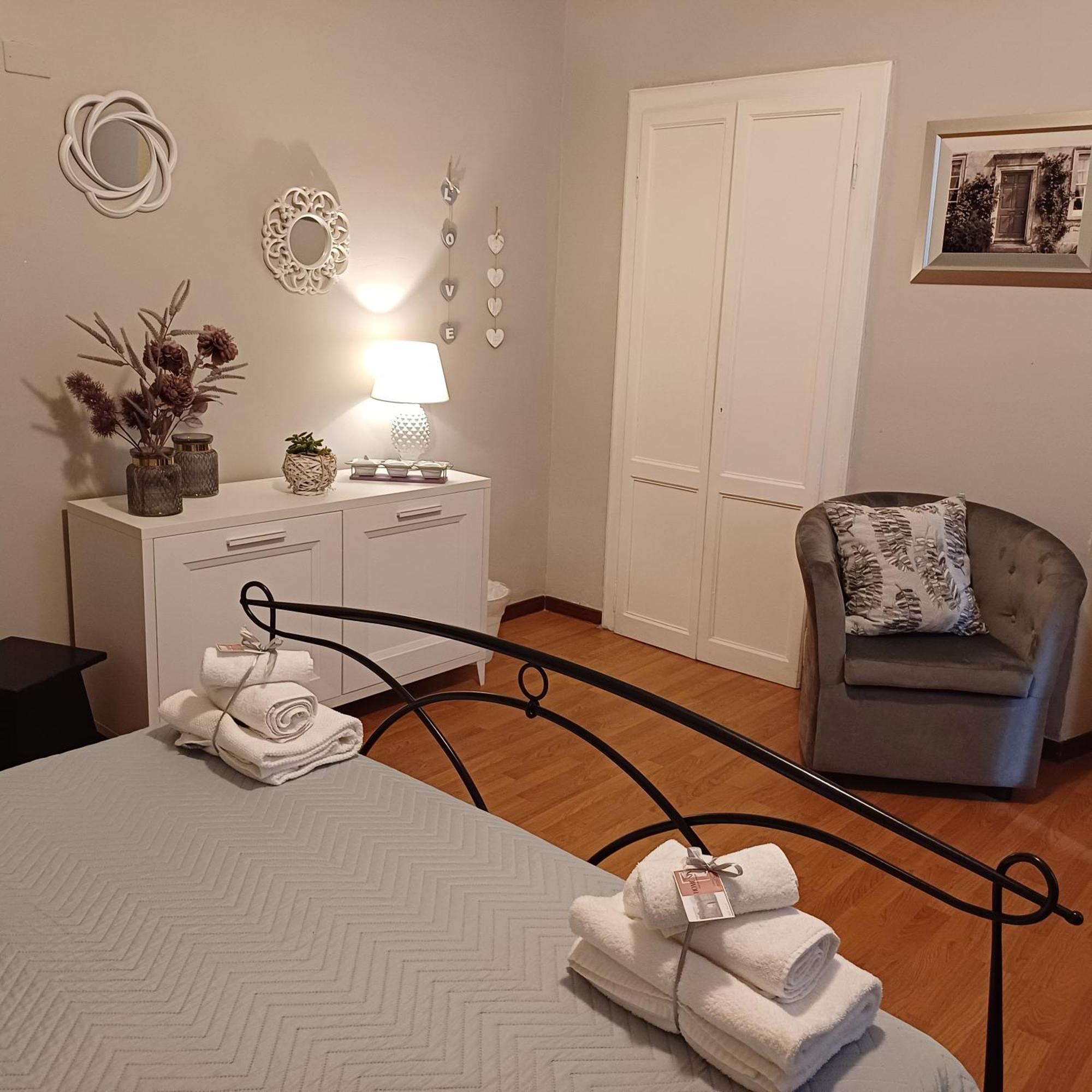 B&B Home XIX Narni Phòng bức ảnh